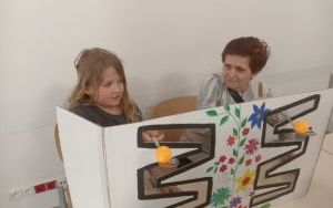 Wizyta świetlicy szkolnej w Dziennym Domu Seniora (4)