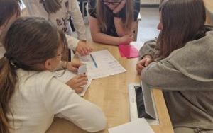 Matematyka nie musi być nudna - Escape room w klasie 6 C. (7)