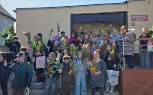 Uczniowie klasy 4 a na warsztatach w Środowiskowym Domu Samopomocy w Oleśnicy (1)