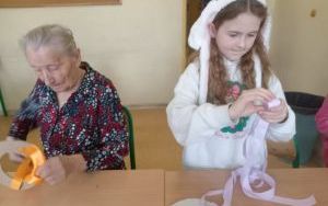 Świąteczne spotkanie z Seniorkami w świetlicy szkolne (5)