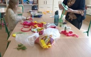 Świąteczne spotkanie z Seniorkami w świetlicy szkolne (12)