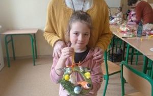 Świąteczne spotkanie z Seniorkami w świetlicy szkolne (7)