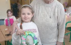 Świąteczne spotkanie z Seniorkami w świetlicy szkolne (5)