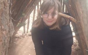 Uczniowie na warsztatach survivalowych w Warsztatowni Kulturka u Stółka (7)