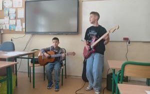 Kreatywny czas w świetlicy szkolnej (7)