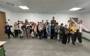 Uczniowie klasy 3a z wizytą w Nadleśnictwie Oleśnica Śląska (3)
