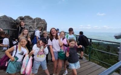 Wycieczka klasy 4b i 4c w Góry Stołowe (17)