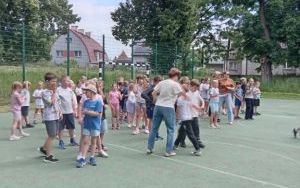 Sportowe konkurencje w świetlicy szkolnej (11)