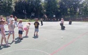 Sportowe konkurencje w świetlicy szkolnej (8)