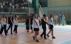 Apel (12)